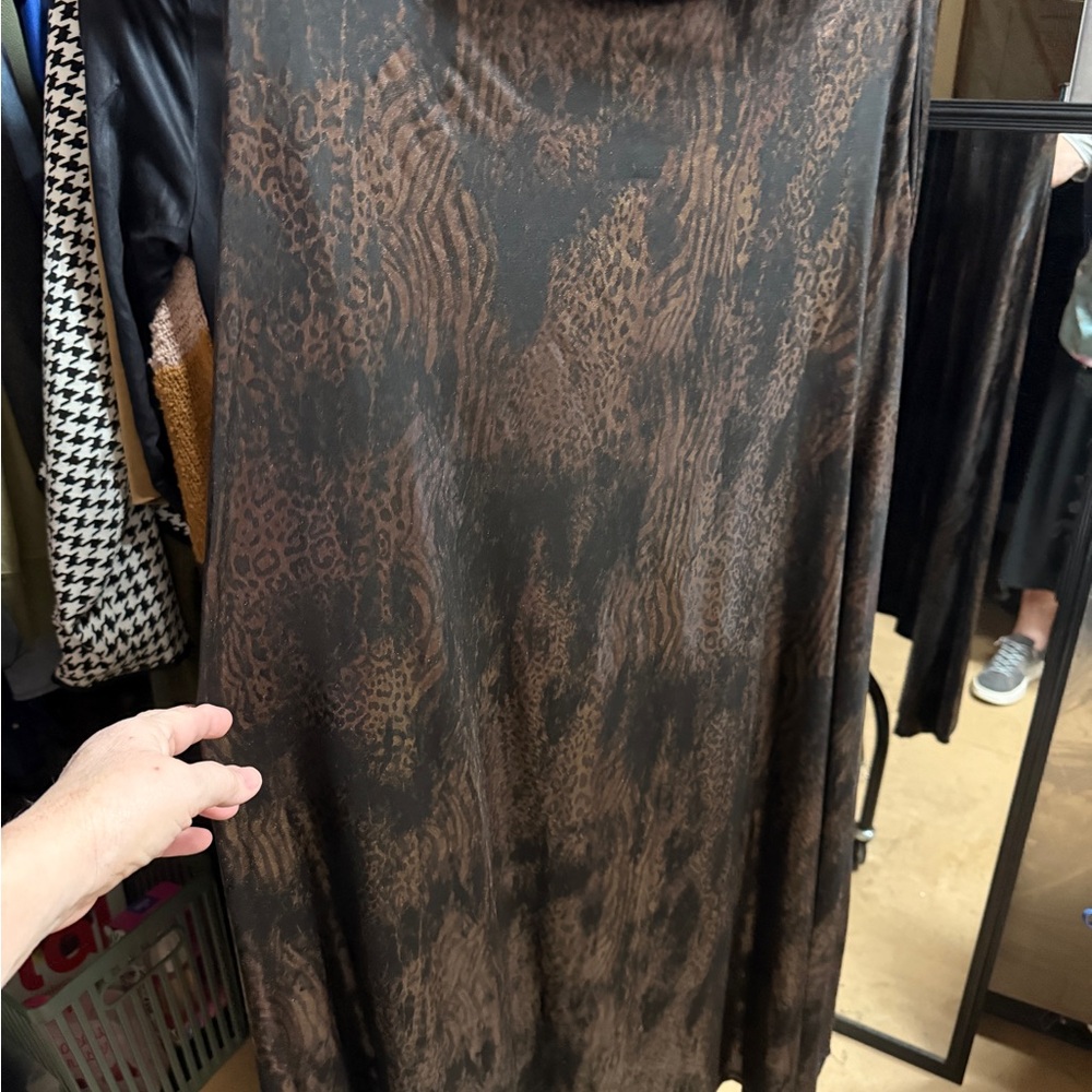 ISH Elegant Black and Brown Maxi Skirt - Picture 5 of 7